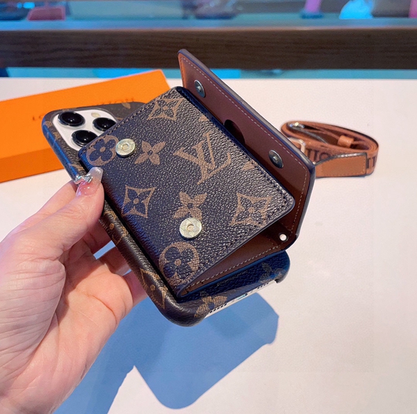 コピーブランド携帯ケース着用イメージ